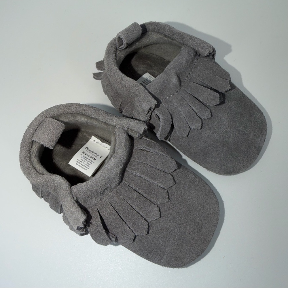 BearPaw Gray Genuine Suede Fringe Infant Moccasins size 0-6mo